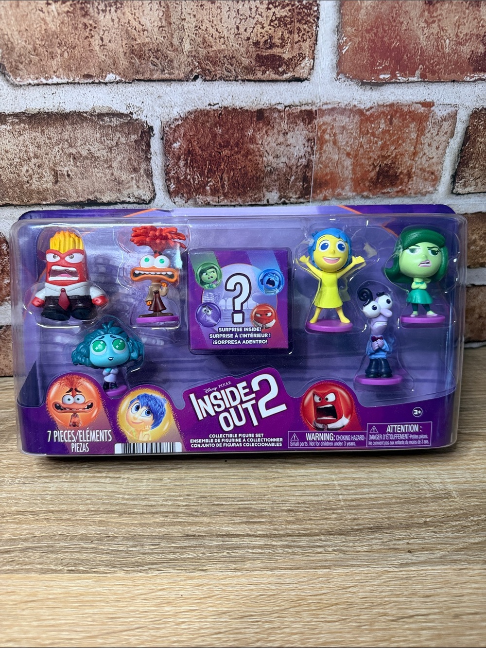 INSIDE OUT 2  Collectible Disney Pixar 7 Piece FIGURE SET New Surprise Inside!